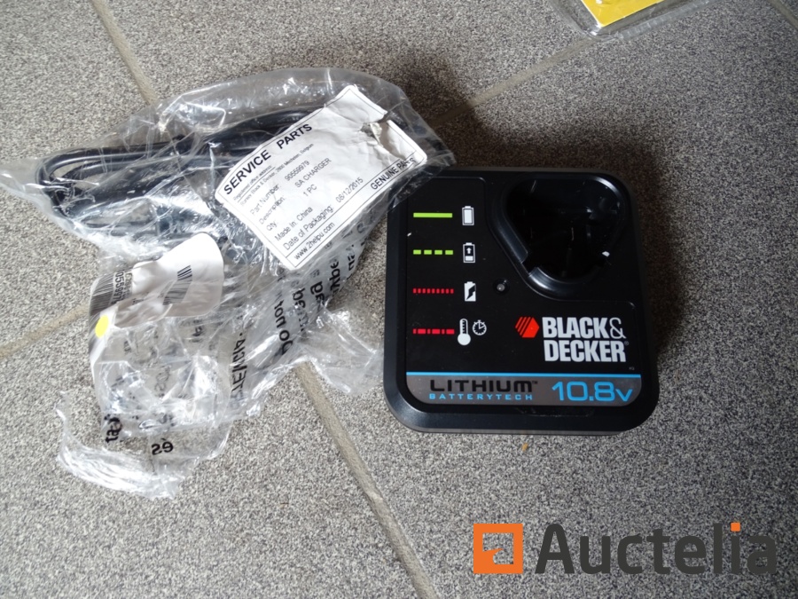 Black Decker charger for 10.8 V Lithium battery Battery