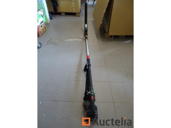 Bosch cordless telescopic hedge deals trimmer universalhedgepole 18