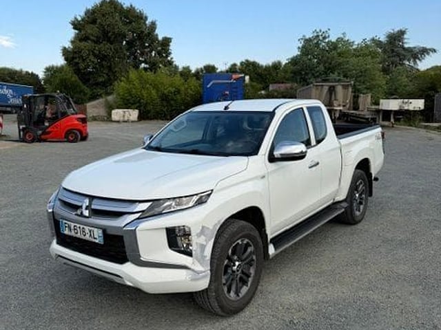 ميتسوبيشي L200-49296533