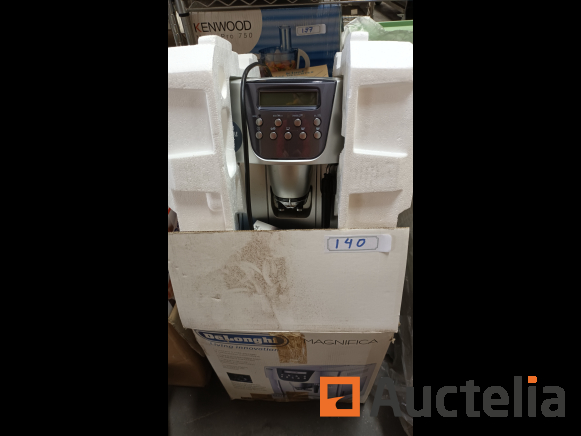 Coffee machine new delonghi ESAM4400 1350W