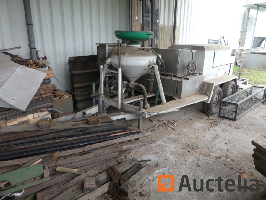 Compressor with sandblaster on trailer IngersollRand P180WD Compres