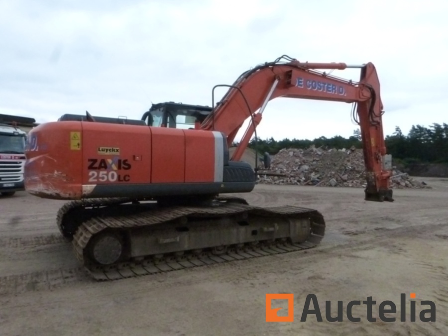 hitachi-zx190lc-7,997db6f7.jpg