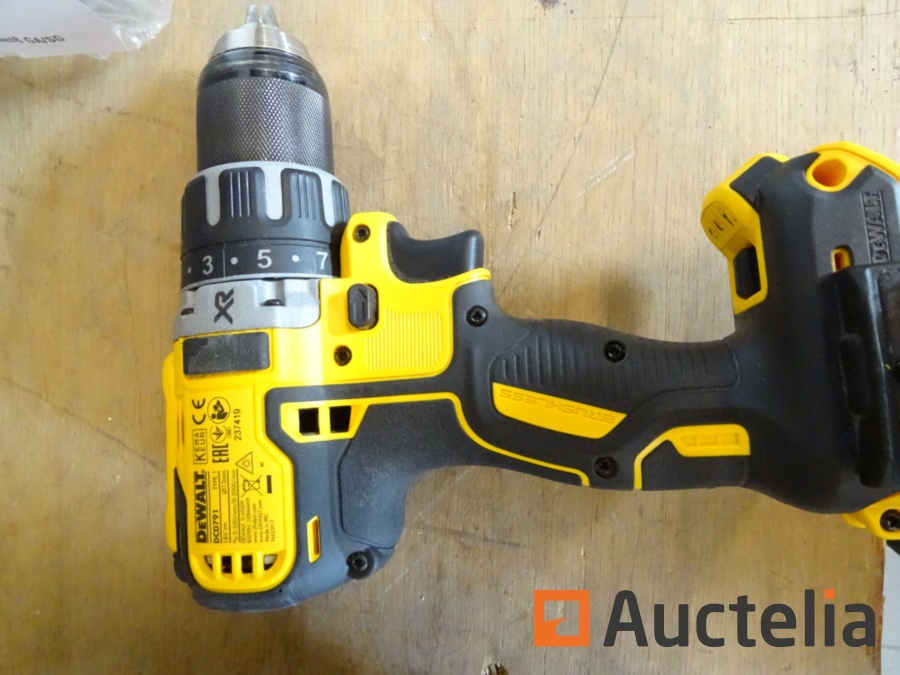 Dewalt xr dcd791 hot sale