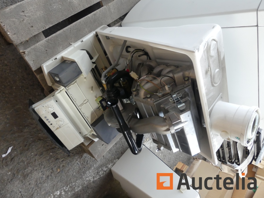 Gas condensing boiler with boiler Buderus Logamax plus GB14224 Boil