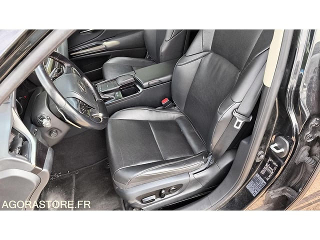 2021 LEXUS ES300H-49345222