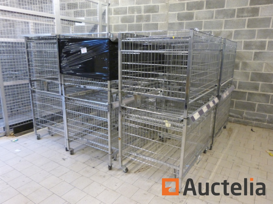 Mesh bins on wheels Transport