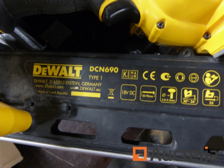 Dewalt discount dcn 690