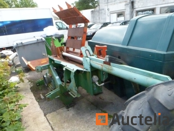 Posch deals wood splitter