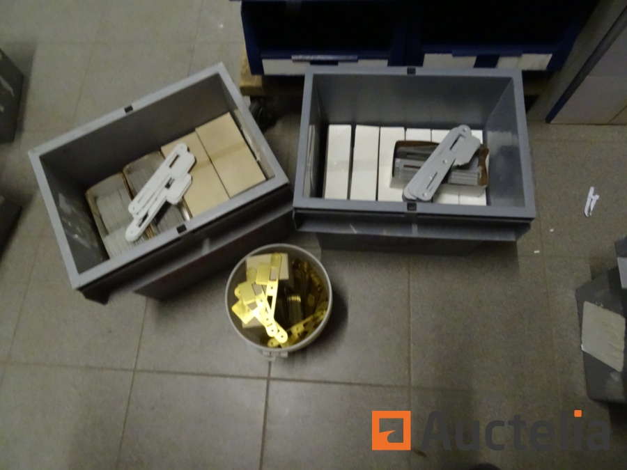 Lot De 25 Entrées De Serrure En Laiton – Modèles Variés – Style Baroque – France