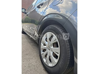 Voiture - Peugeot - 208 (photo 6)