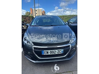 Voiture - Peugeot - 208 (photo 3)
