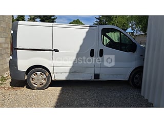 Voiture - Renault - TRAFIC (photo 3)