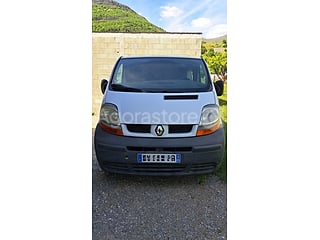 Voiture - Renault - TRAFIC (photo 2)