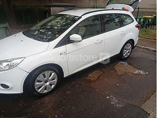 Voiture - Ford - FOCUS (photo 2)