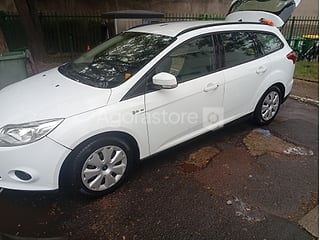 Voiture - Ford - FOCUS (photo 3)