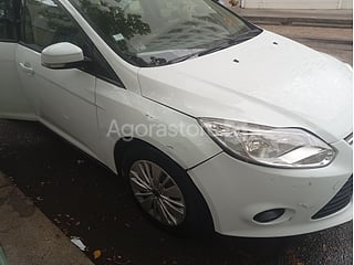 Voiture - Ford - FOCUS (photo 5)
