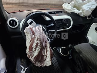 Voiture - Renault twingo (photo 6)