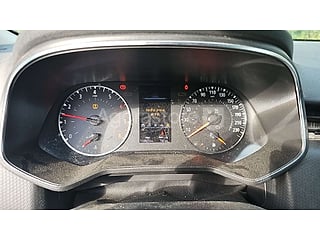 Voiture - Renault - CLIO -2019 - 110823km (photo 5)