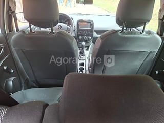 Voiture - Renault - CLIO (photo 4)