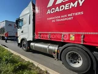 Tracteur routier - IVECO - 2022 - 93100km (photo 5)