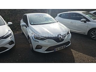Voiture - Renault - CLIO - 2021 - 120768km (photo 2)