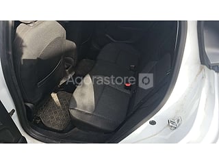 Voiture - Renault - CLIO - 2021 - 113797km (photo 5)