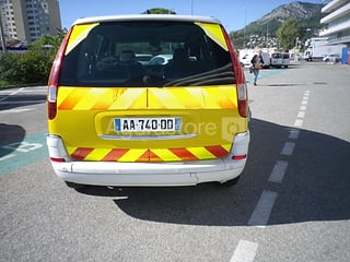 Voiture - Citroën - C8 (photo 3)