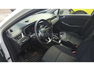 Voiture - Renault - CLIO - 2019 - 122861km (photo 6)