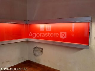 Vitrine d'exposition murale - Musée d'Agen