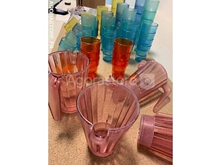 LOT de 4 PICHETS 50 cl. Eau, jus de fruits. Service à table, petits enfants (photo 2)