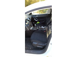Peugeot - 308 - 2015 - 146944 kms- 120 CV (photo 6)