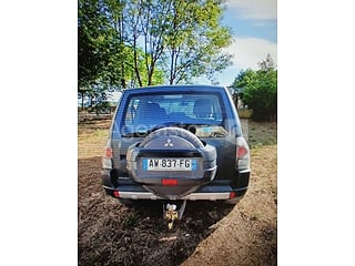 Voiture - Mitsubishi - PAJERO (photo 4)