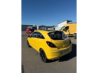 Voiture - Opel - Corsa (photo 2)