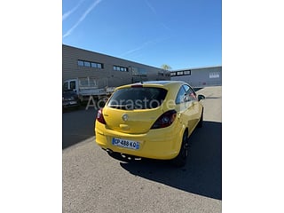 Voiture - Opel - Corsa (photo 5)