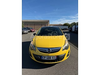 Voiture - Opel - Corsa (photo 4)