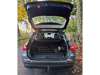 Voiture - Mercedes - CLASSE C (photo 5)
