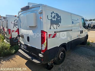 Hydrogommeuse Haute Pression Iveco 335S14N - 2023 - 42351km - GM974FW (photo 4)