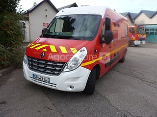 Camionnette - Renault - MASTER - Ancienne Ambulance Sapeurs-Pompiers