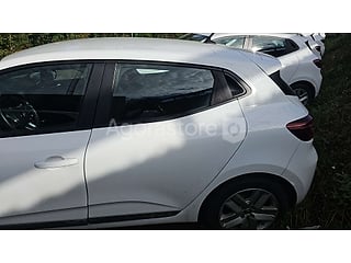 Voiture - Renault - CLIO - 2019 - 112657km (photo 5)