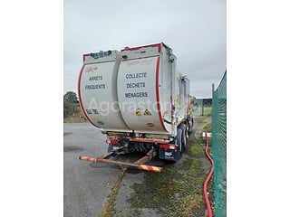 Camion poubelle - Renault - D WIDE (photo 5)
