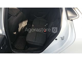 Voiture - Renault - CLIO - 2019 - 126474km (photo 6)