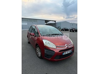Voiture - Citroën - C4 (photo 6)