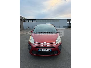 Voiture - Citroën - C4 (photo 5)