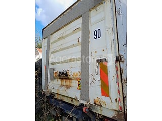 Porteur fourgon 19t hayon Volvo - FL- R51471 (photo 4)