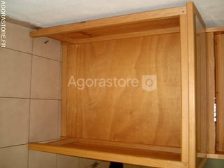 Pupitre en bois avec plateau en verre