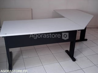 Bureau angle de couleur gris avec caisson intégré