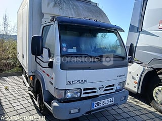 VEHICULE CABSTAR NISSAN (photo 2)
