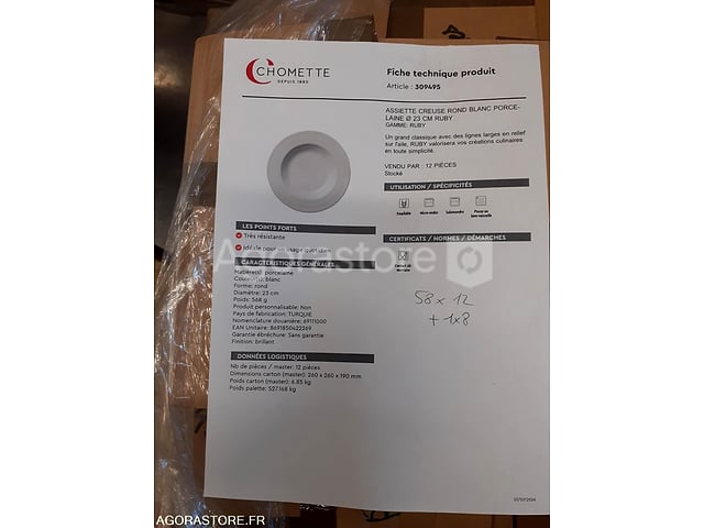 LOT de 700 ASSIETTES BLANCHES