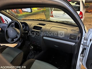 RENAULT CLIO (photo 2)