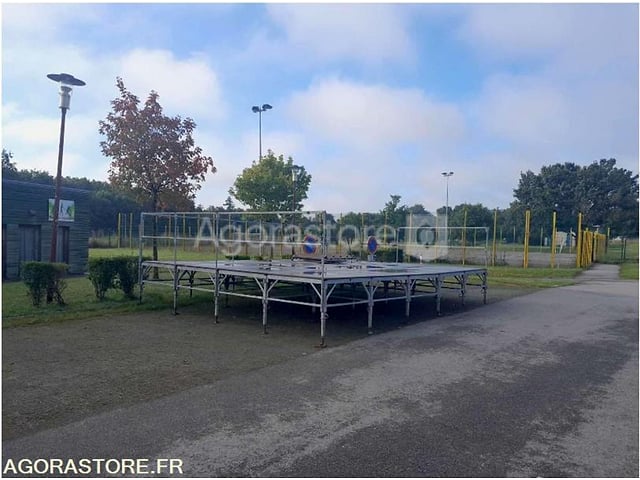 Podium/ scène / ensembles démontables 28,80 m²